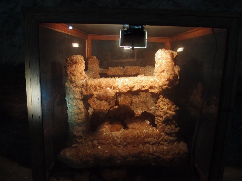 P5200643.JPG - Recovered table from a pool. The growth of crystals is over 20 years.