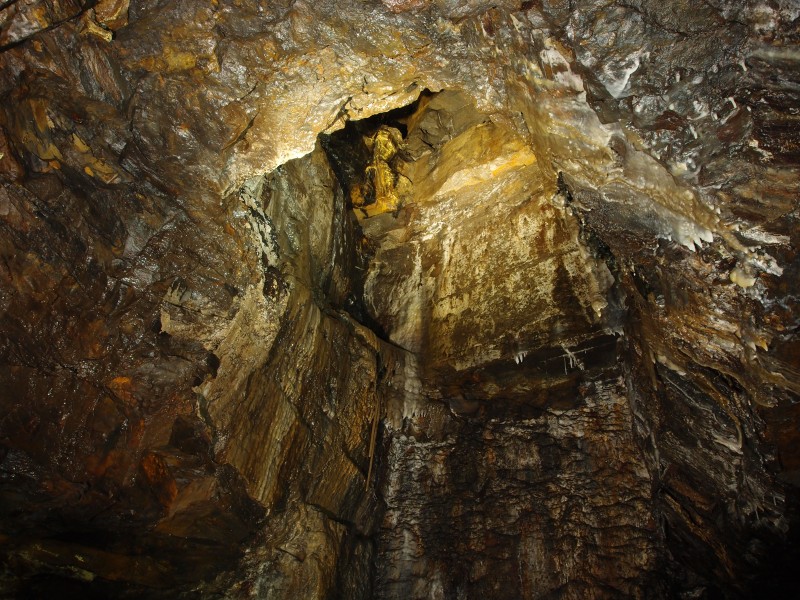 P5181003.JPG - Looking up into the engine shaft. Middlecleugh North Vein.