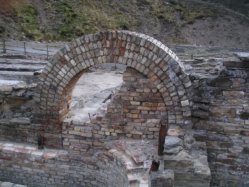 llc_smeltmill7.jpg - Archway into the compressor house.