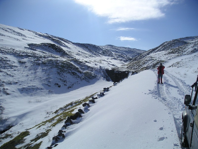 snowtrip_09.jpg - Stuck and admiring the view.