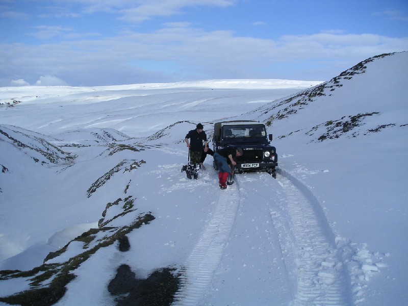 snowtrip_42.jpg - Stuck again, but only briefly.