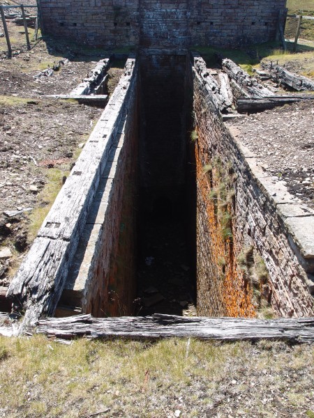 P7246220.JPG - Looking down into the wheel pit.