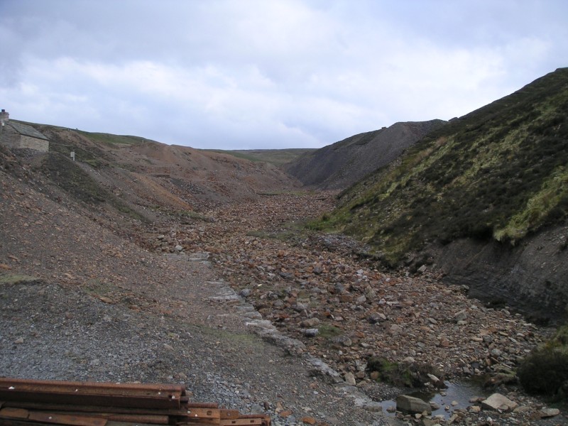 PICT6288.JPG - The spoil heaps on both sides of the Nent River.