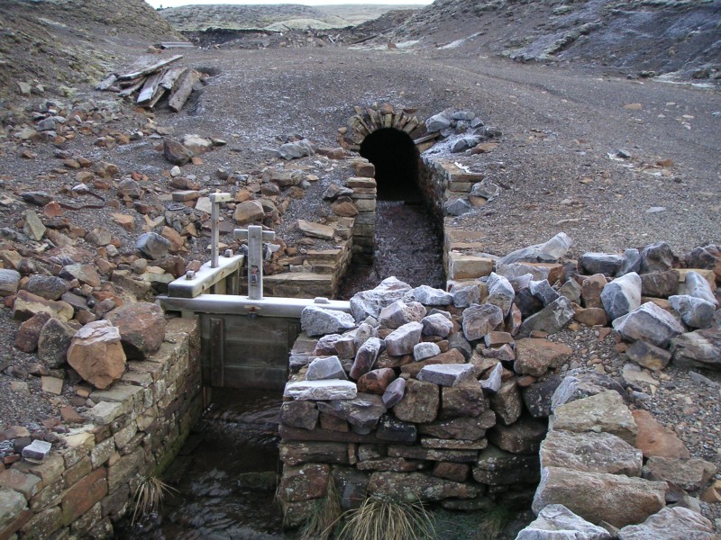 drainage_channels.jpg - Drainage channel and sluce gate.