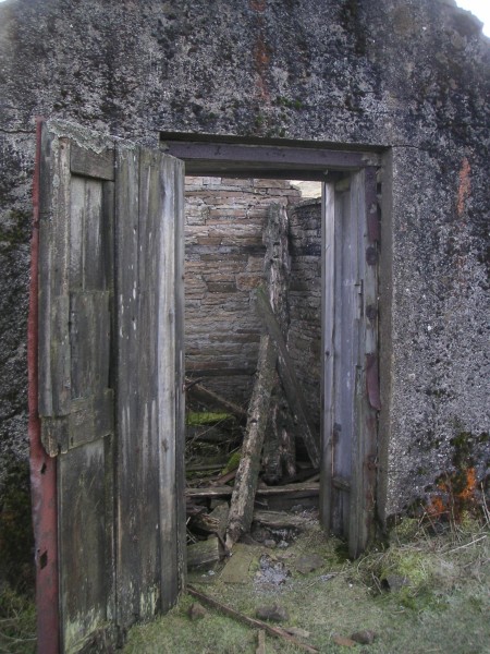 north_powder_house_2.jpg - The North Powder House, entrance.