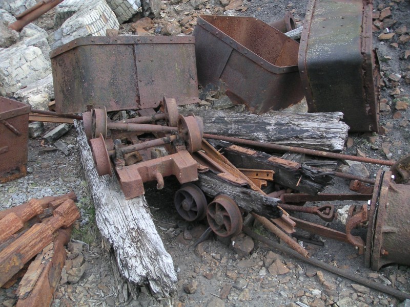 nsf_machinary07.jpg - Tub bogies.