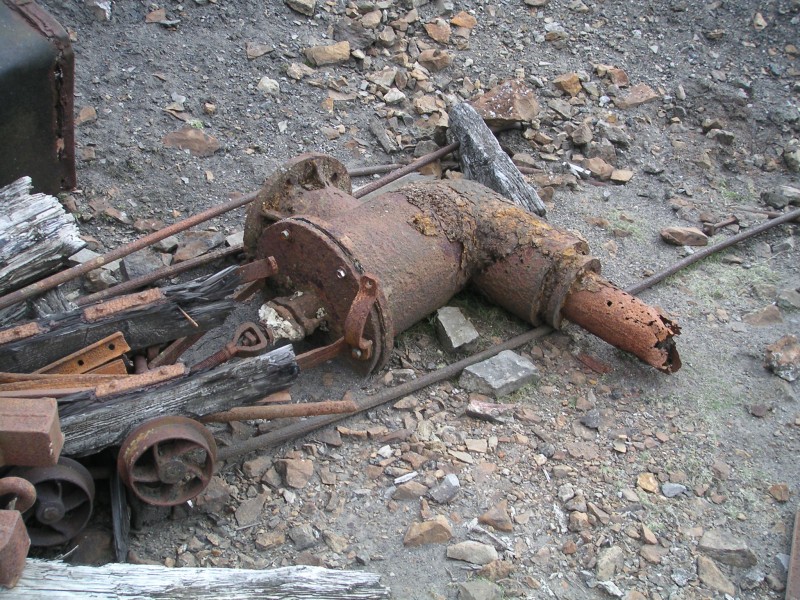 nsf_machinary09.jpg - Valve.