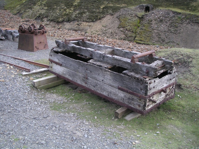 nsf_machinary12.jpg - Wooden ore truck without the wheels.