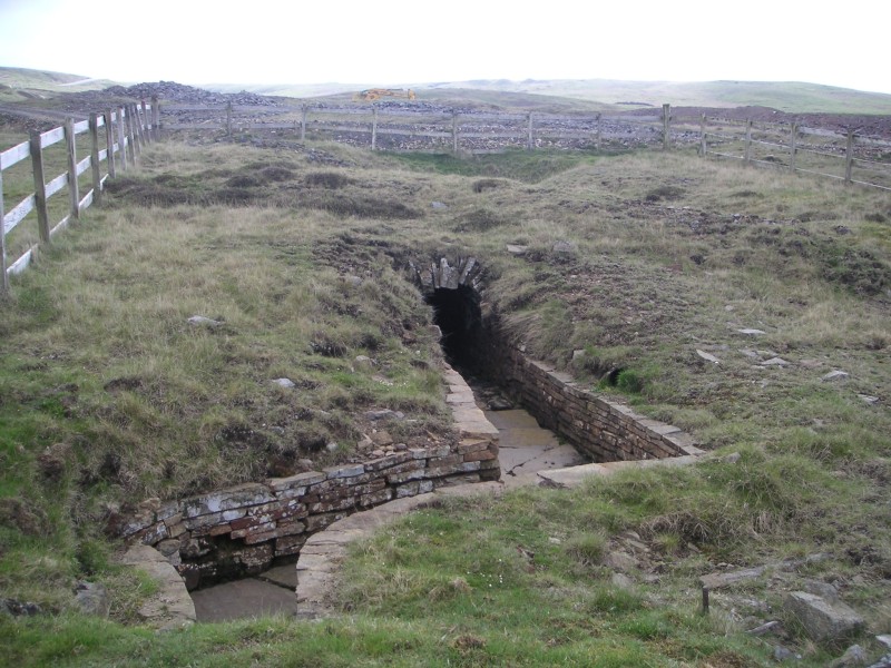 nsp_waterwaytowheelpit.jpg - Stone leats around the wheel pit.