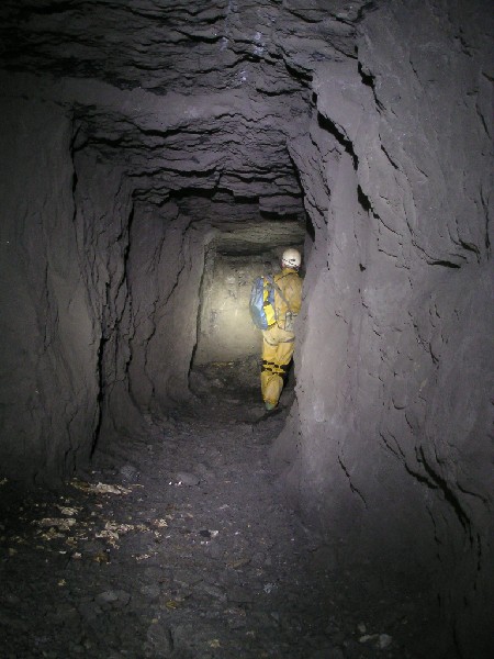 23nh_admflats_forehead.jpg - The eastern forehead of Admiralty Flats.