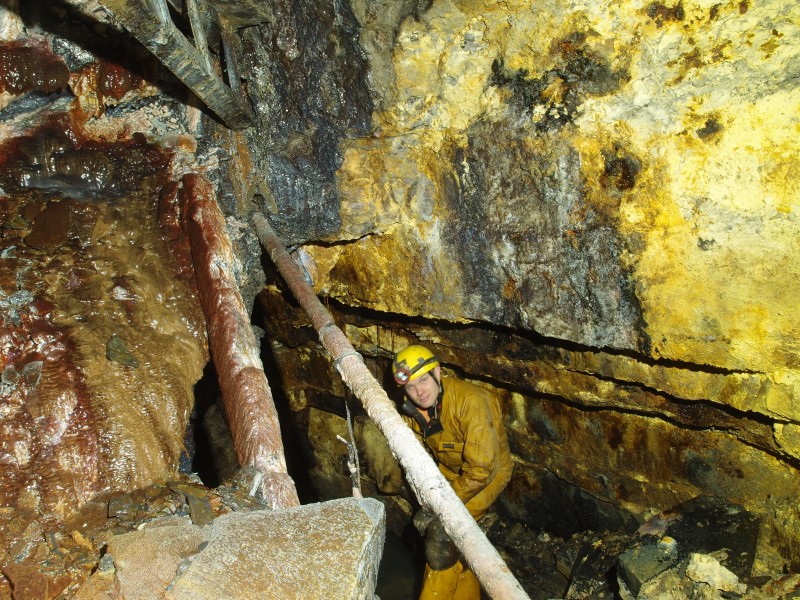 P2211944.JPG - Shattered stope above the horse level on High Raise Vein.