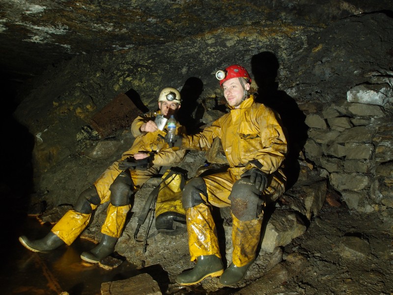 PC191682.JPG - Christmas port drink.