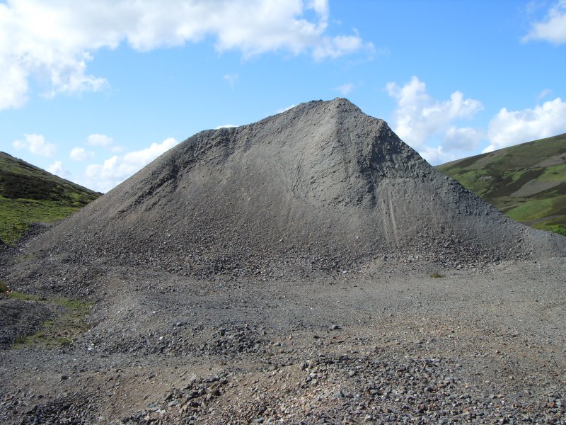 ngsf_spoilheapcloseup.jpg - Close up of the waste heap, really a person was needed in this photograph for scale!