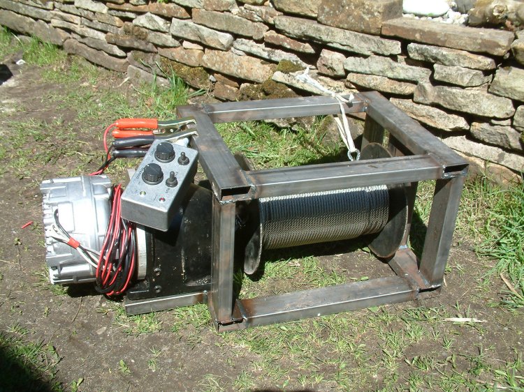winchcableinstallation_8.jpg - The full glory of the completed winch prototype!
