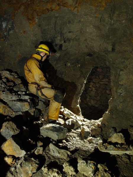 P7060839.JPG - Looking out through a cavity into the large ore chute.