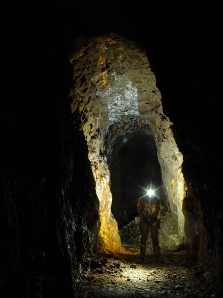 P7060877.JPG - The stope silhouetted, showing the angle of the vein.