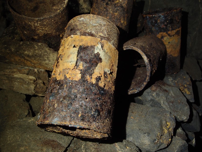 P2118047.JPG - Large exposives tin.