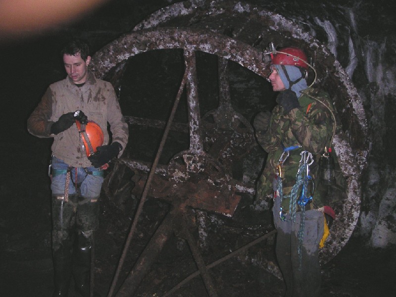 sb_horsegin1.jpg - Karl and Pete by the wheel.