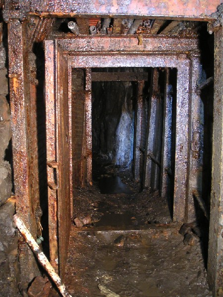 rg_norpexsupports1.jpg - One of the many NORPEX digs and support structures, they certainly where made to last.