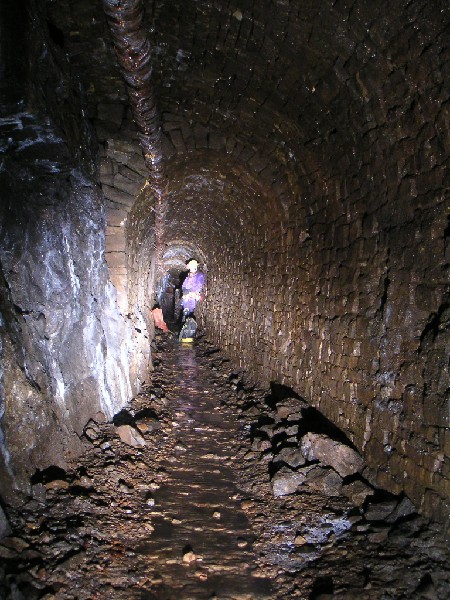 rg_rgvein_passage2.jpg - View down the passage heading towards Ramsey's Sump on the Rampgill Vein.