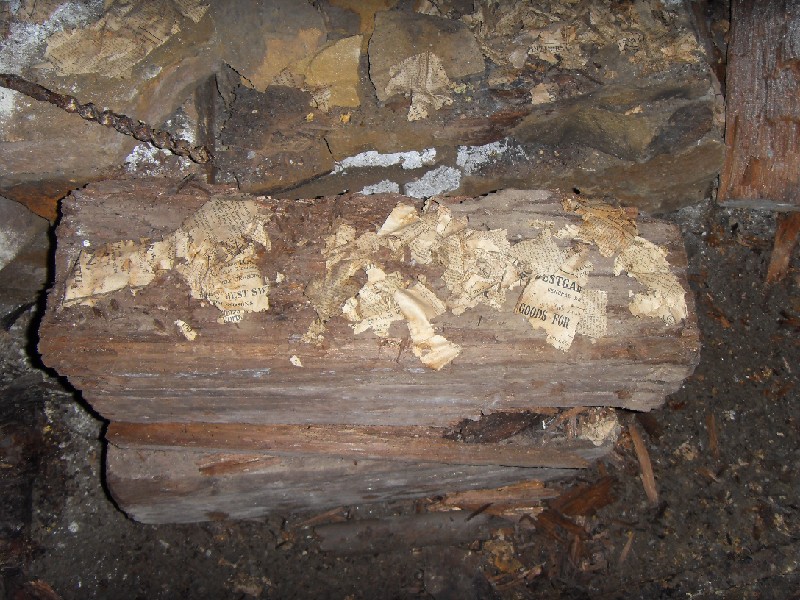 rgv11_newspaper_arbour1.jpg - By the barrel, are remains of newspaper and a nice arbor.