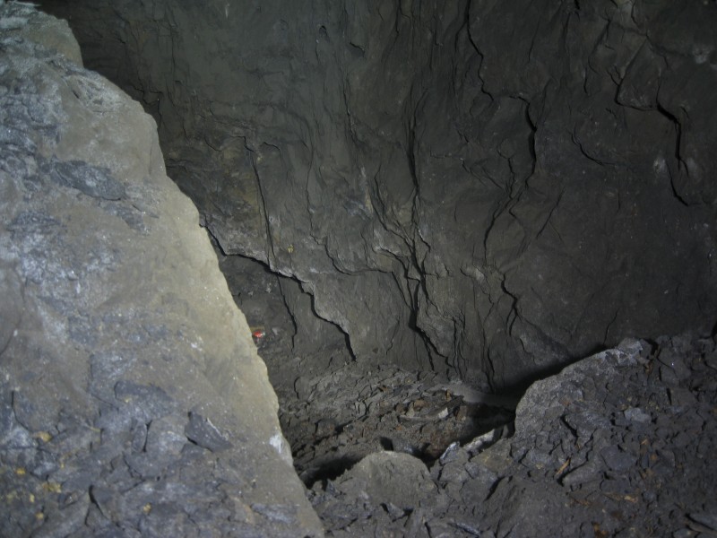 IMG_2669.jpg - Looking down an ore chute.
