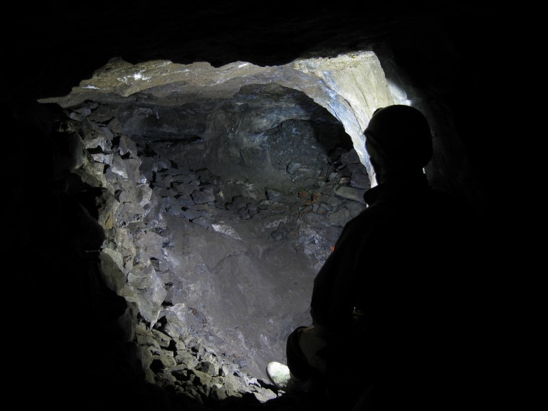 IMG_2697.jpg - View into the sublevel, North String.