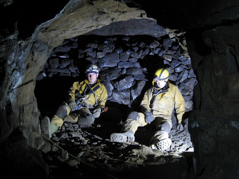 IMG_2701.jpg - Two parallel flats on the west side of the North String.