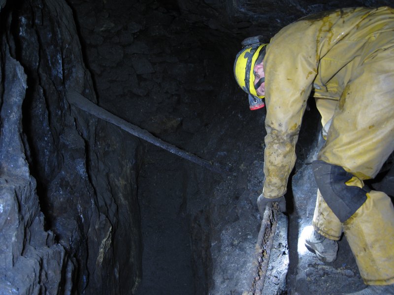 IMG_2288.jpg - The shaft at the end of the flats.