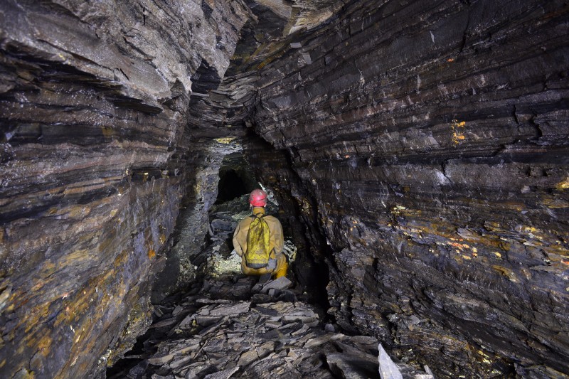 DSC_0383.JPG - Looking down the shaley crosscut level. Photo by Karli.