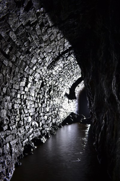 DSC_0260.JPG - Hopper, Rampgill Sun Vein, east of the crosscut. Photo by Karli.