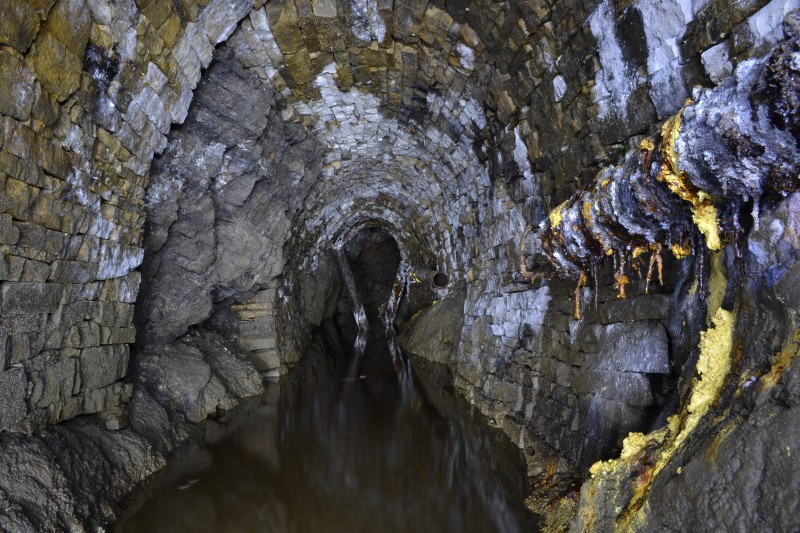 DSC_0274.JPG - Level past the flooded sump, just before a fall. Photo by Karli.