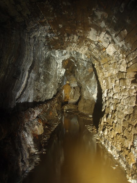 P1061488.JPG - Rampgill Cross Vein south of the intersection with Rampgill Sun Vein.