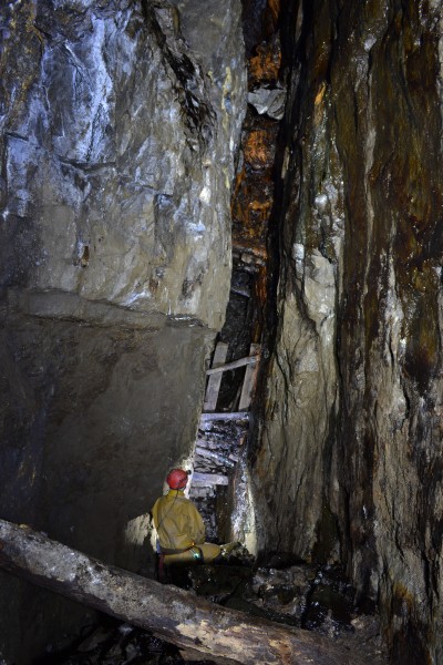 DSC_0658.JPG - Looking east in the stope.