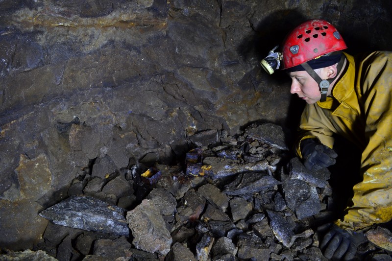 DSC_0666.JPG - Top of the Great Limestone workings. Detonator boxes.