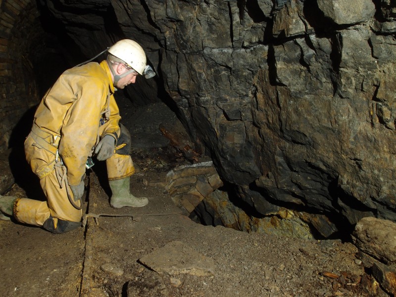 P4059966.JPG - The stone dressed sump. Photo by Mike.
