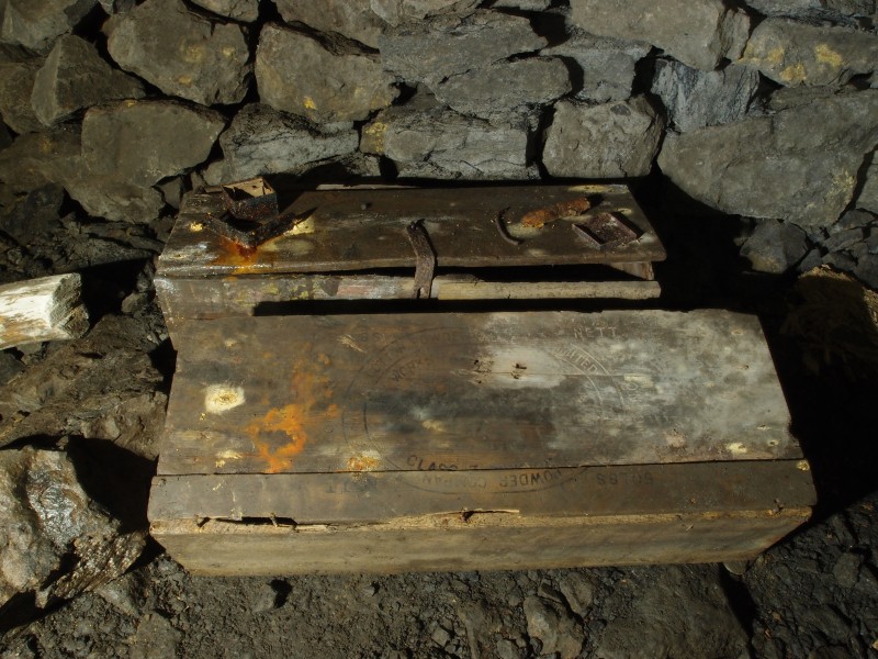 P4059977.JPG - Explosive boxes in a small flat. Photo by Mike.