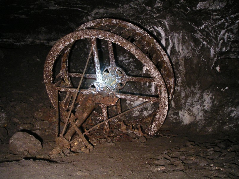 rg_horsewhimsey1.jpg - The Horse Whimsey at the Low Bore Hole Sump.