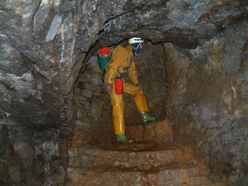 rg_stepstotopsills2.jpg - The steps which rise into the Top Sill's on Scaleburn Vein.