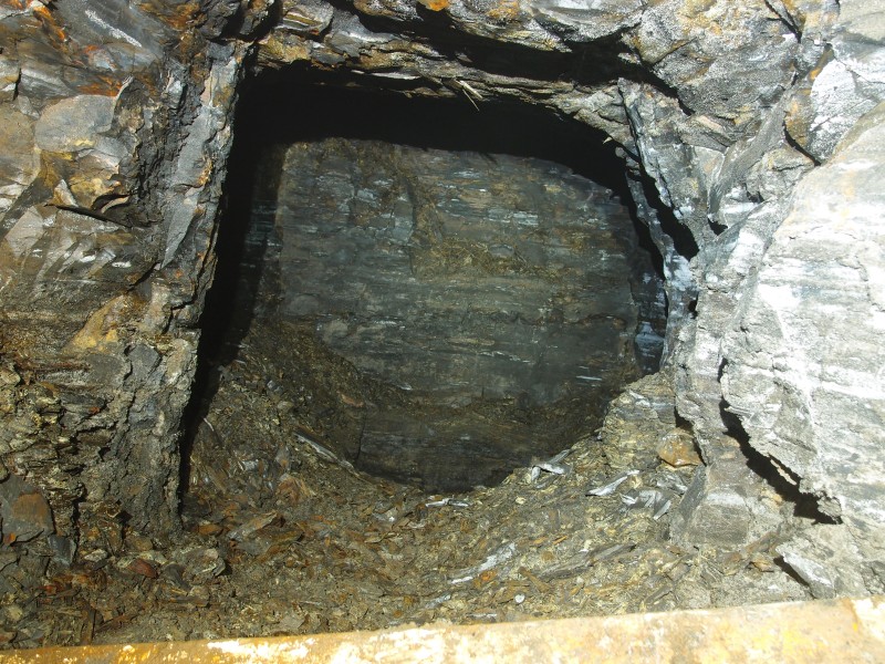 P8216676.JPG - Deep sump and chamber.