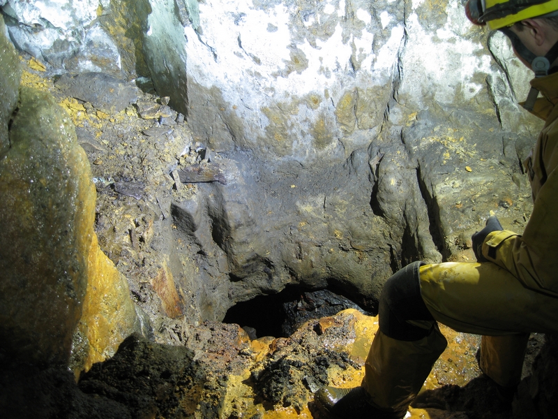 IMG_6142.JPG - Sump and sublevel.