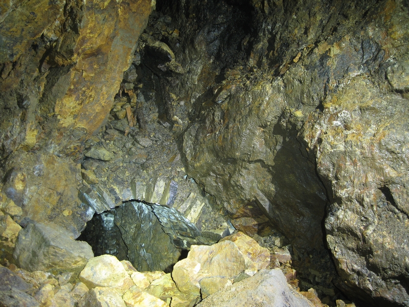 IMG_6147.JPG - Looking into the level that we came in from in the junction chamber.