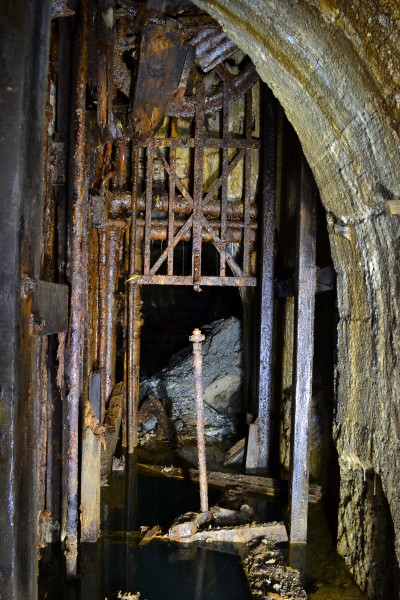DSC_0875.JPG - Right side of No1 shaft. Photo by Karli.