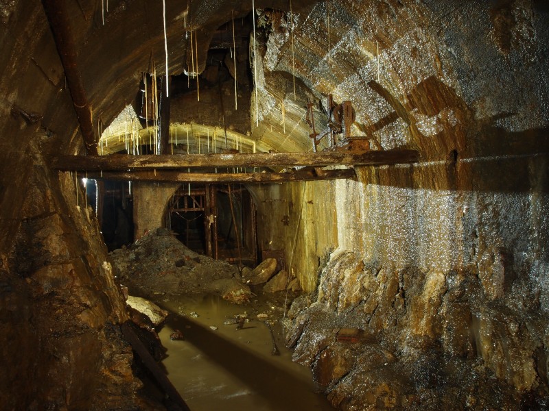 P5253031.JPG - Looking out of the engine room towards the cage on No1 Shaft.