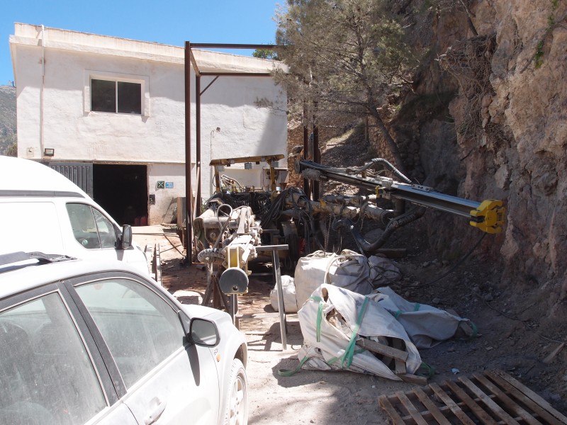 P6049464.JPG - Another workshop.