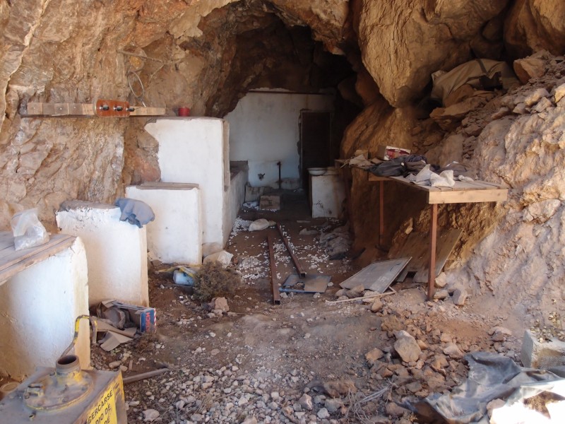 P6067795.JPG - View into the workshop.