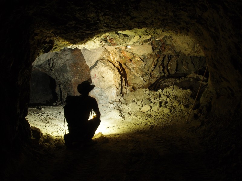 P6067812.JPG - Junction along the level of the fifth adit.