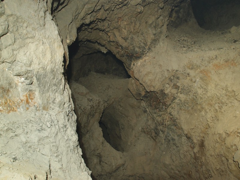 P6067813.JPG - Left branch past the junction - open stope and the sound of machinary.