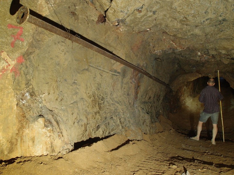 P6067838.JPG - Air pipe in the level of the eighth adit.