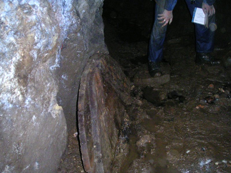 sc_carrsxv1.jpg - Further along Carr's Cross Vein we came across some artifacts such as this half barrel cover ot was it part of an arch former?